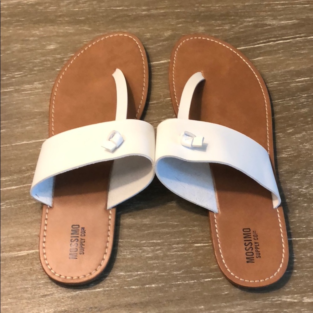 NWOT WHITE SANDALS